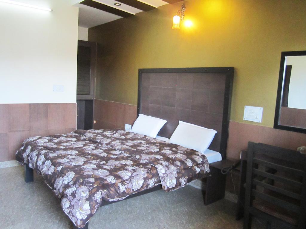 Hotel Chitra Heritage Haridwār Pokój zdjęcie